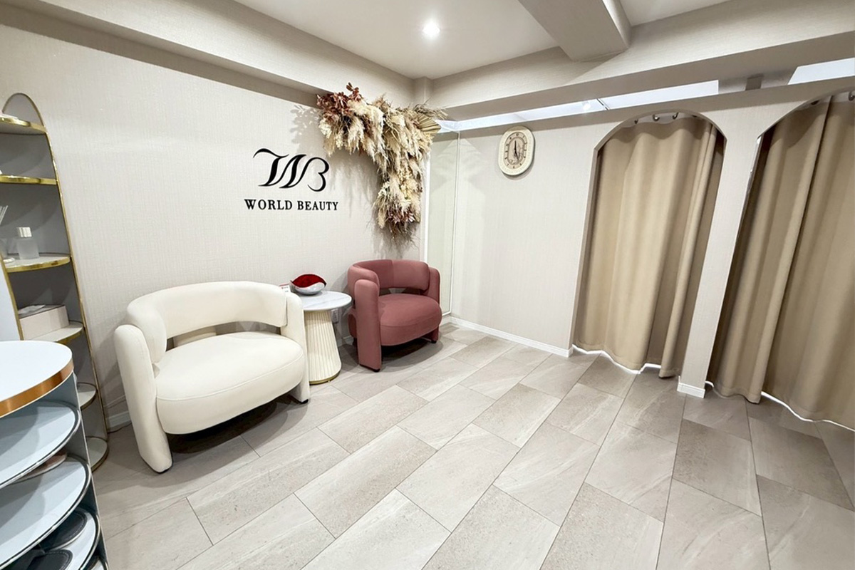 ラグジュアリーな内装